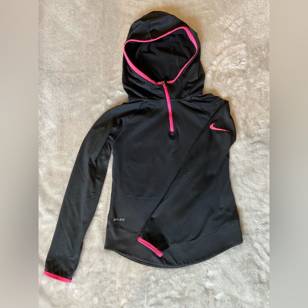 NikePro Dri-Fit girls quarter zip sweater, size S